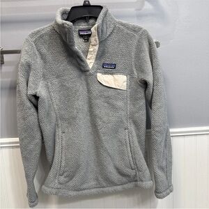 Patagonia Light Gray Fleece Snap-Placket Pullover with Cream Accents